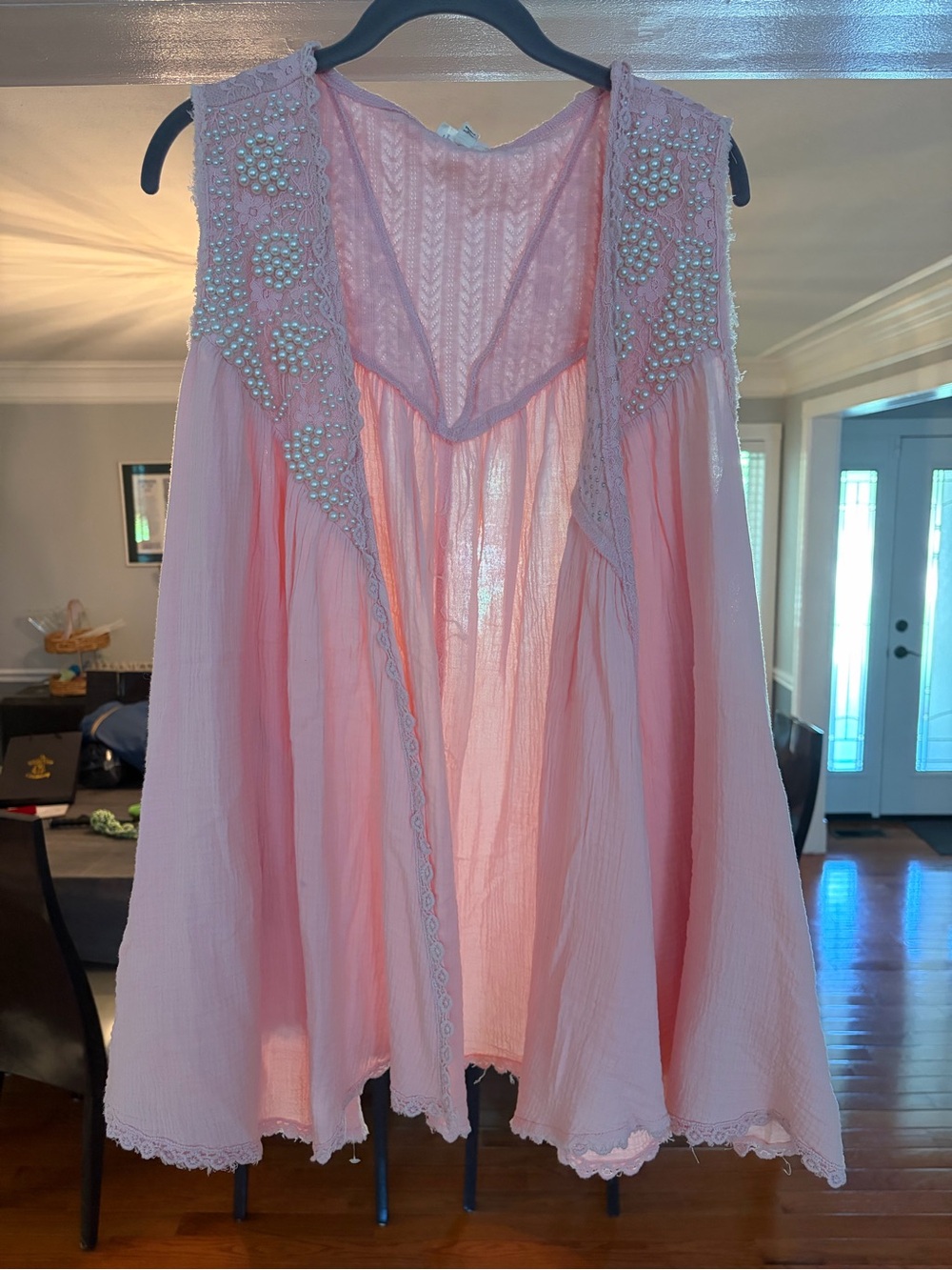 POL Pearl Embellished Sleeveless Layering Vest NWOT - Picture 3 of 8